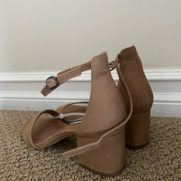 New Steve Madden Heels - Picture 3 of 4